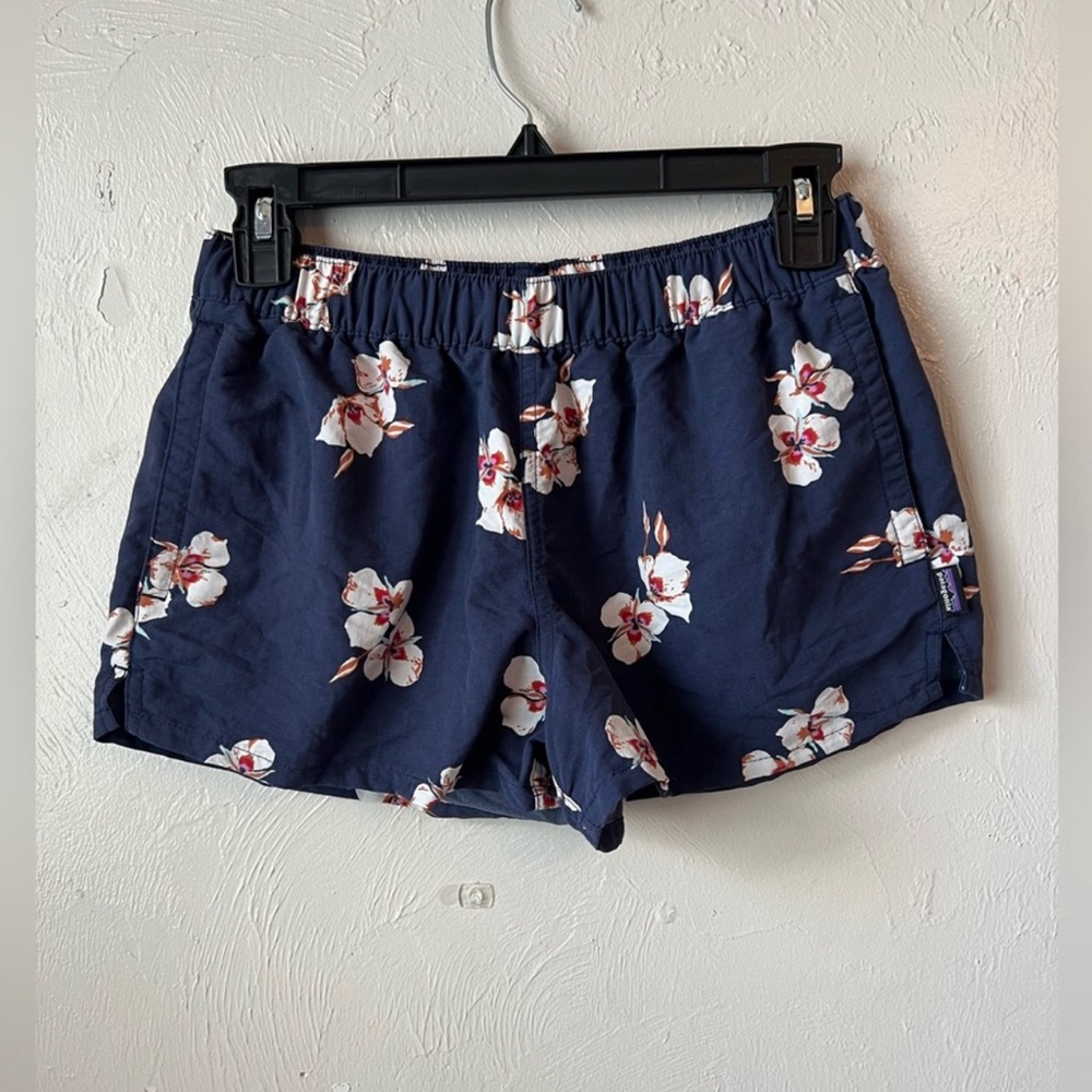 Patagonia Barely baggie shorts